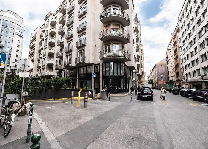 Extra New With Ac Lägenhet Budapest
