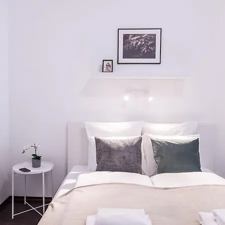 Extra New With Ac * بودابست